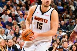 开云体育官网-猛龙击败掘金取得关键胜利