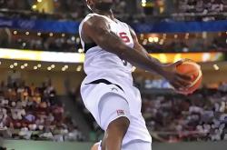 开云体育入口-体育明星篮球巨星展现高超技术