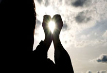 开云体育网站-屈福特主场奇迹再现，力挫强敌追平积分榜次席，英超争冠局势再度点燃