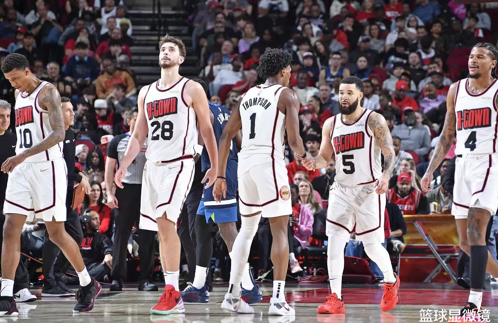 关于独行侠完胜火箭:东契奇和哈登的对决火药味十足的信息 关于独行侠完胜火箭:东契奇和哈登的对决火药味十足的信息