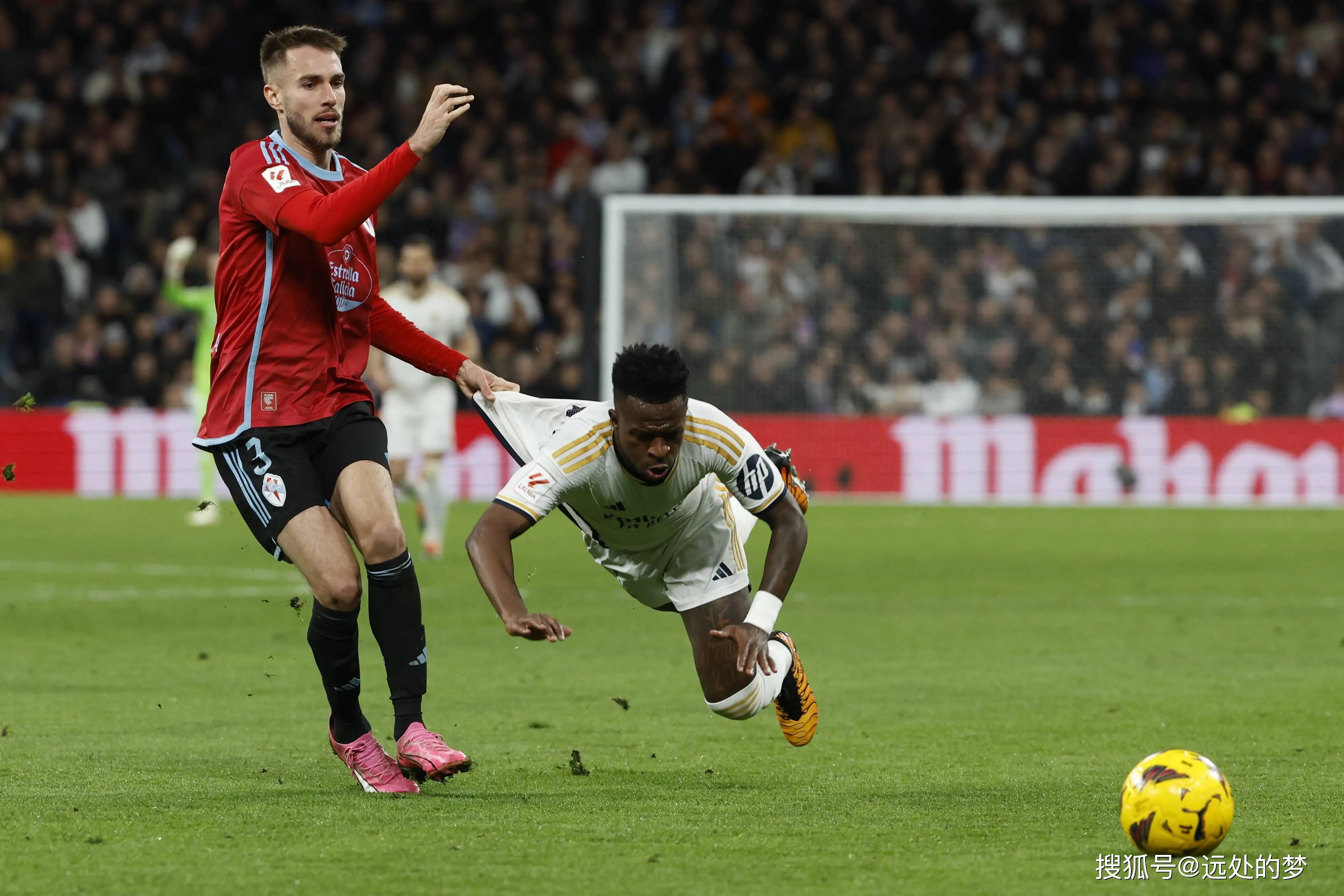 荷兰战胜摩尔多瓦,欧预赛领跑 荷兰战胜摩尔多瓦,欧预赛领跑