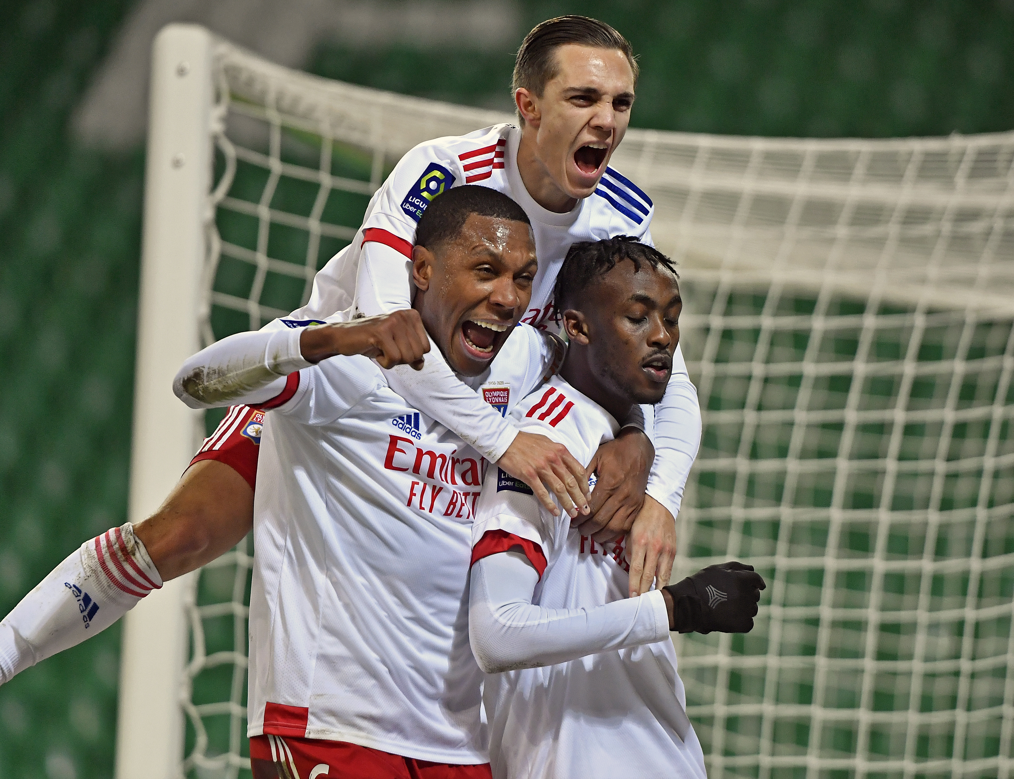 关于里昂中场伤愈归队,新赛季表现超乎想象的信息 关于里昂中场伤愈归队,新赛季表现超乎想象的信息