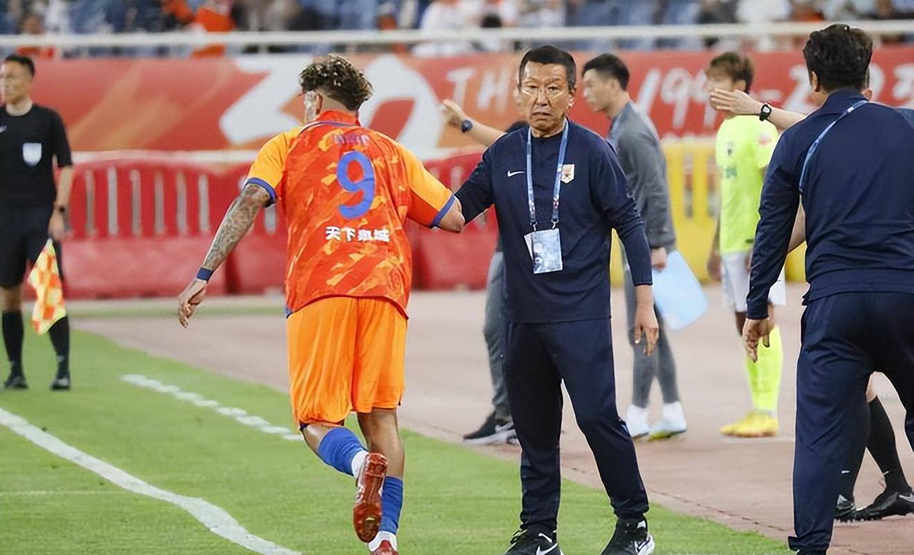 仁怀队球员表现出色收获胜利