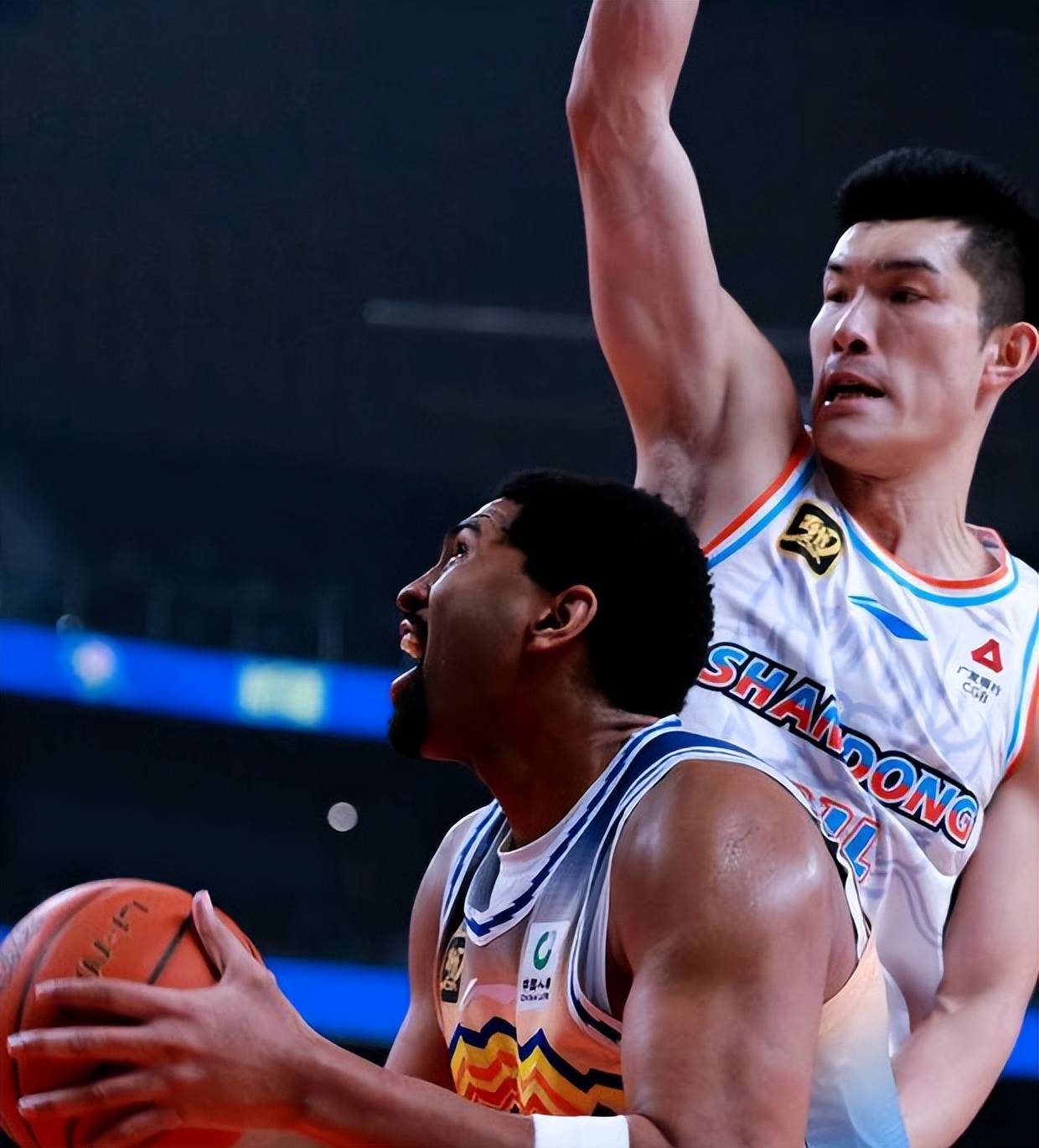 彼得堡联外援助攻，率先得分