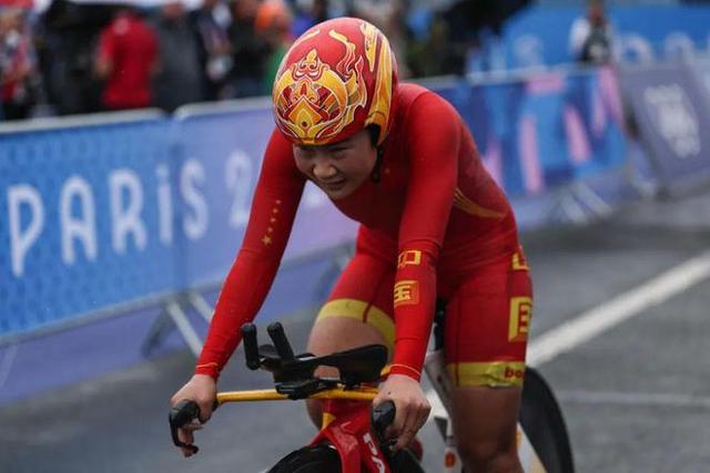 巴西女子自行车选手首夺奥运金牌 巴西女子自行车选手首夺奥运金牌