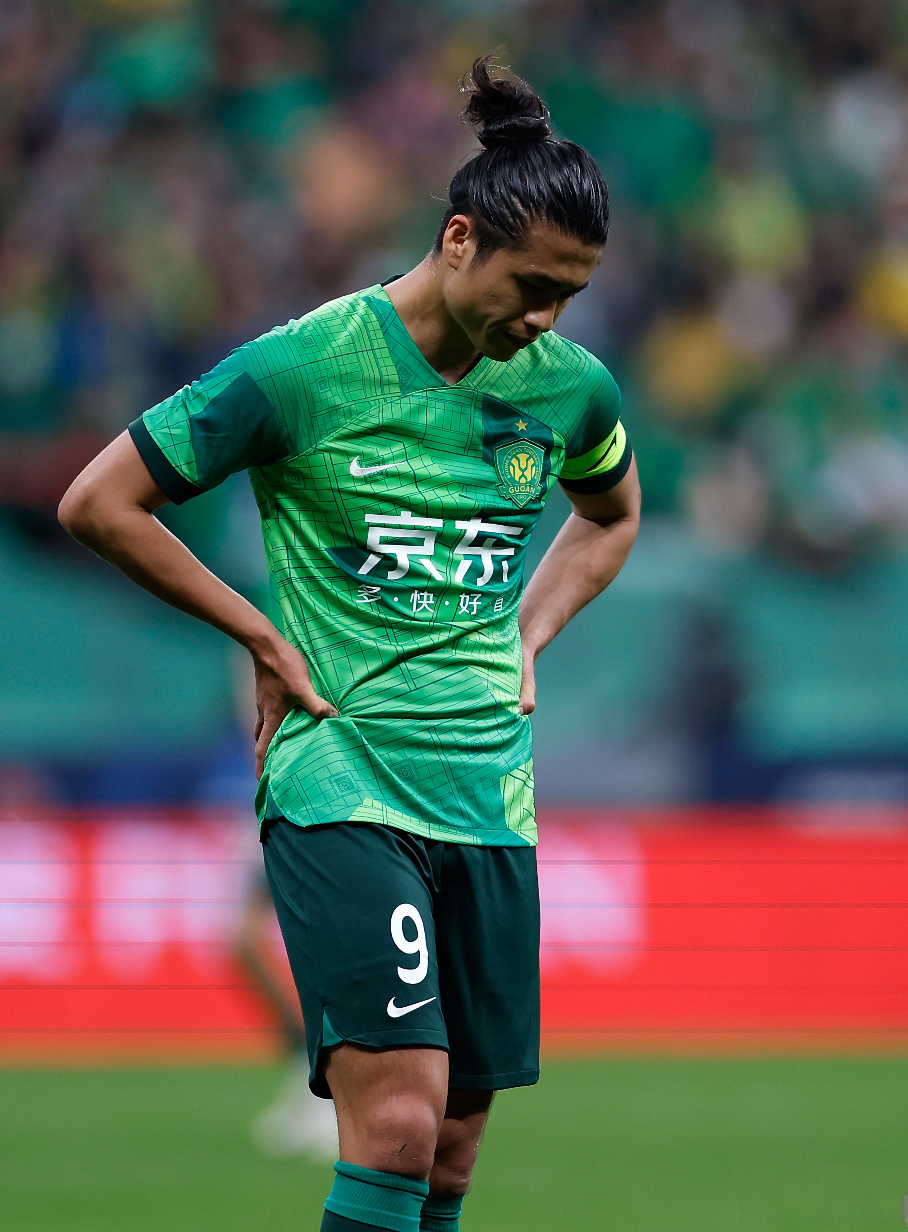 关于北京国安首发阵容调整，备战接下来的比赛的信息