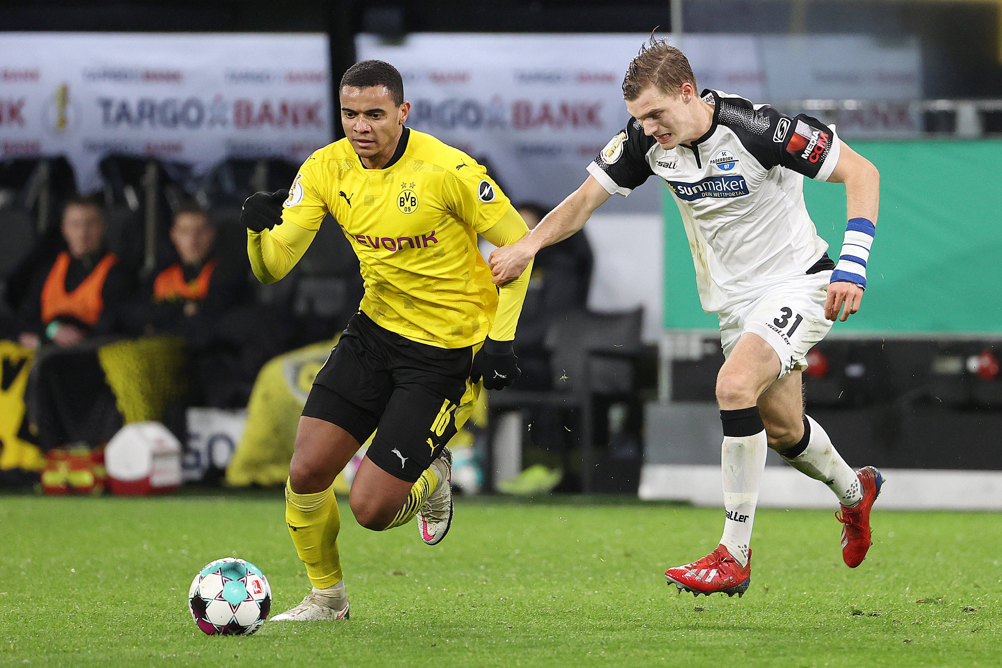 多特蒙德连续失球，陷入防线困境