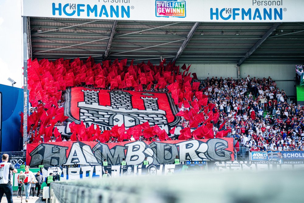 关于沙尔克客场取胜,联赛胜利乐此不疲的信息 关于沙尔克客场取胜,联赛胜利乐此不疲的信息