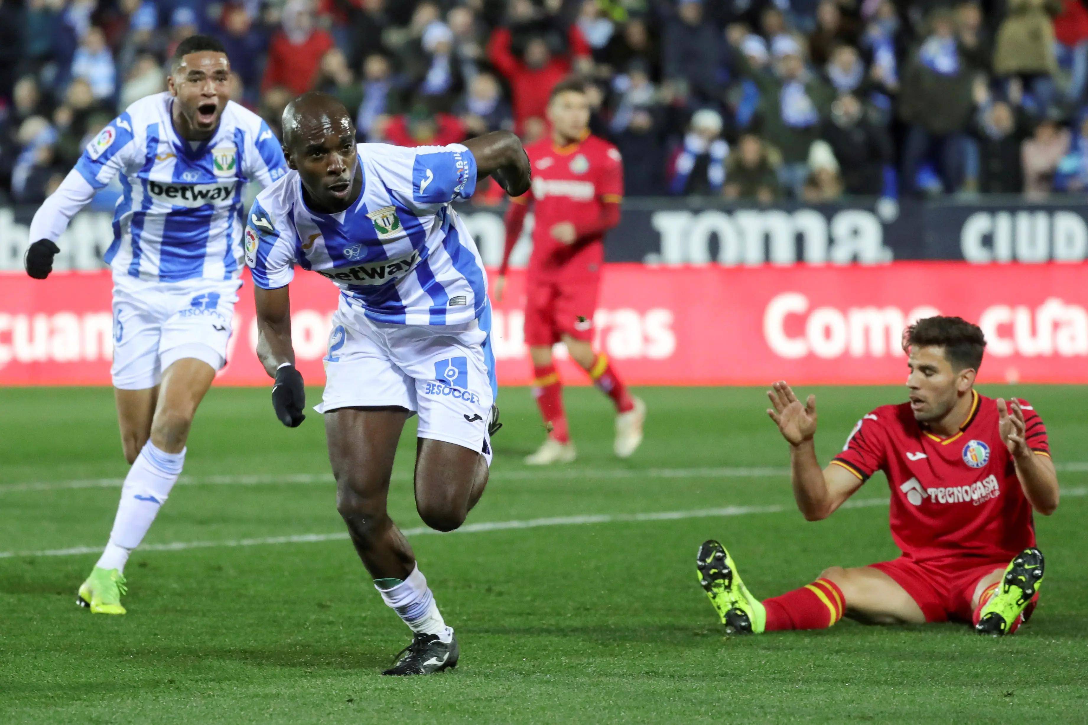 斯托克城主场击败对手,保级希望复苏的简单介绍 斯托克城主场击败对手,保级希望复苏的简单介绍