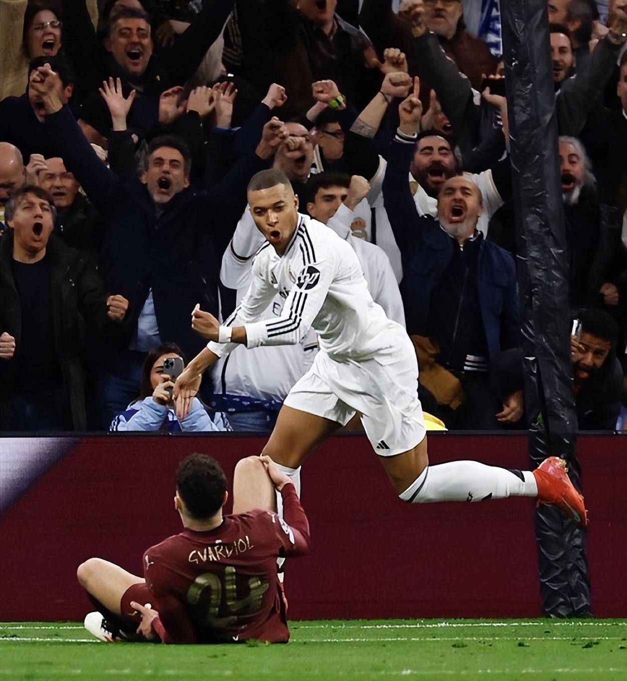 皇马对上热刺,争取欧冠半决赛资格 皇马对上热刺,争取欧冠半决赛资格