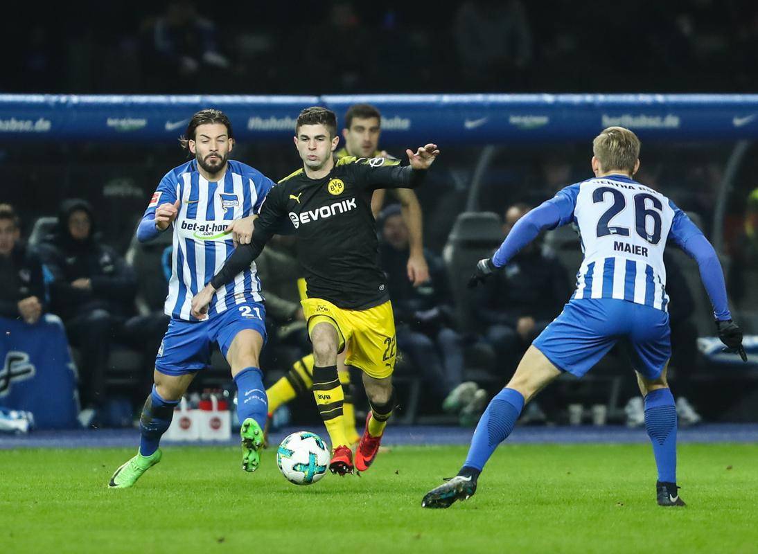 包含柏林赫塔队实力不俗，坚守主场优势喜迎胜利的词条