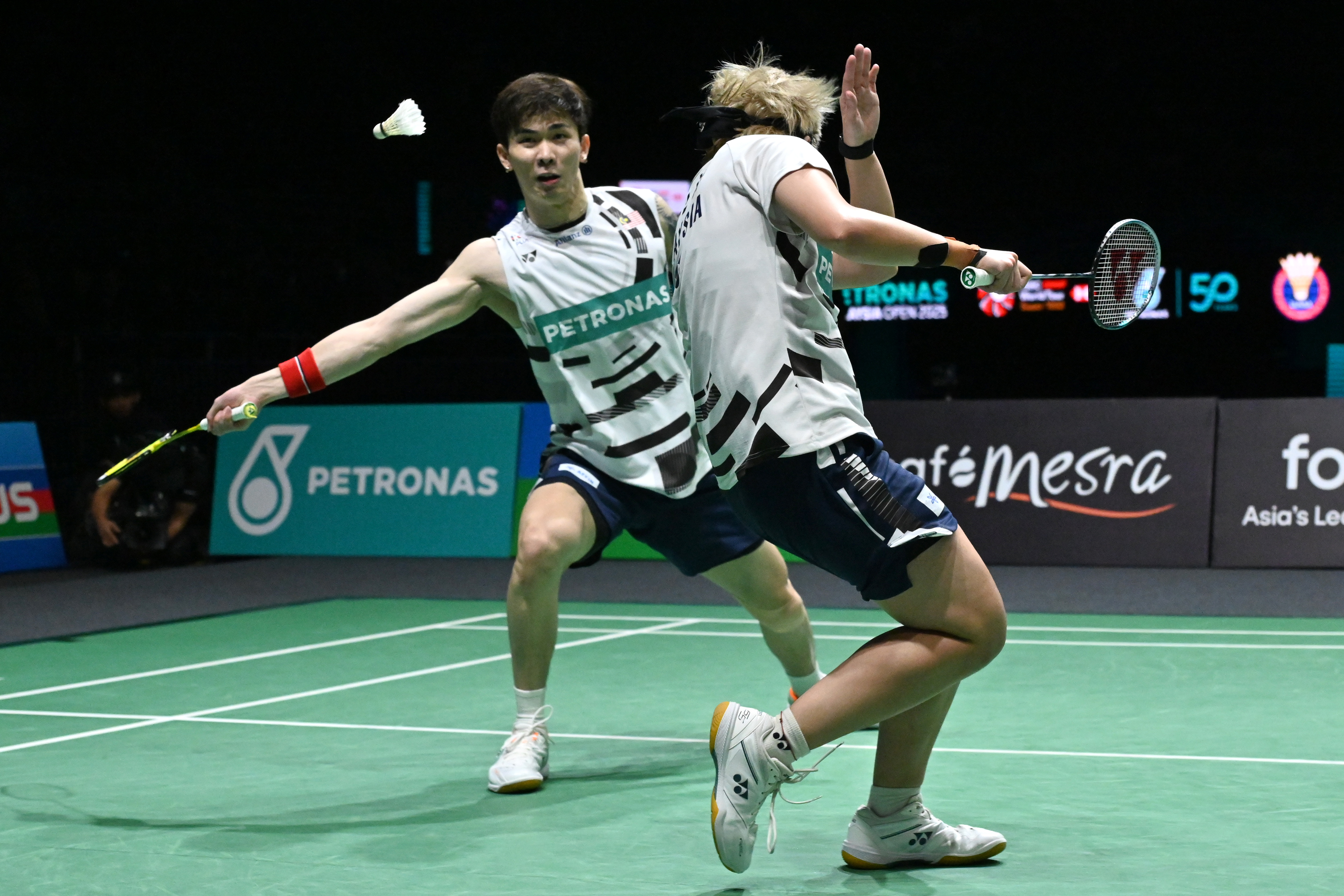 关于帕尔马拉斯与巴列卡诺展开激烈较量的信息 关于帕尔马拉斯与巴列卡诺展开激烈较量的信息