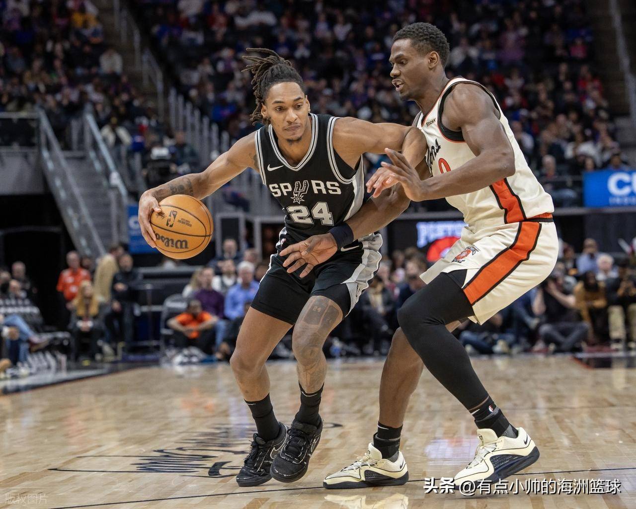 马刺后卫在比赛中发挥稳定获得好评 马刺后卫在比赛中发挥稳定获得好评