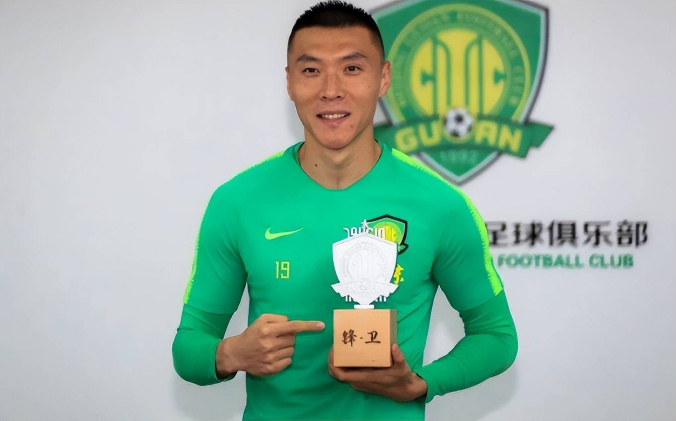 中超队员队魂显赫,争夺冠军梦想成现实 中超队员队魂显赫,争夺冠军梦想成现实