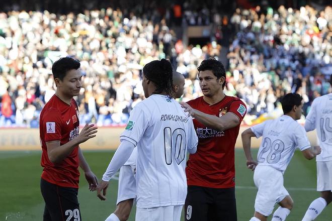 南美球队联赛总冠军角逐,席卷全场 南美球队联赛总冠军角逐,席卷全场