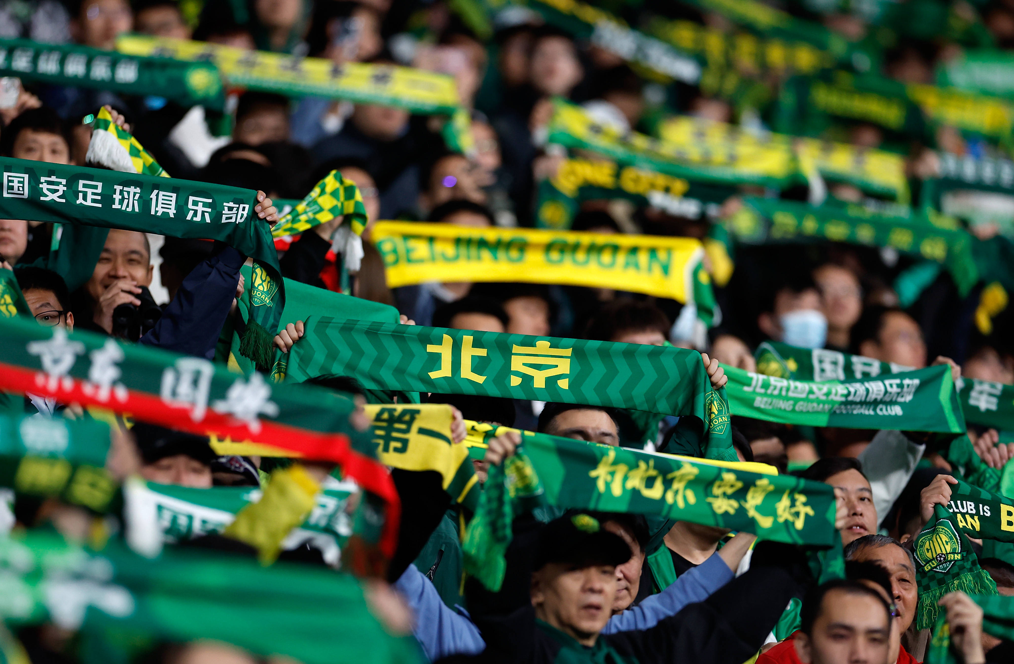 泰达主场大胜国安 泰达主场大胜国安