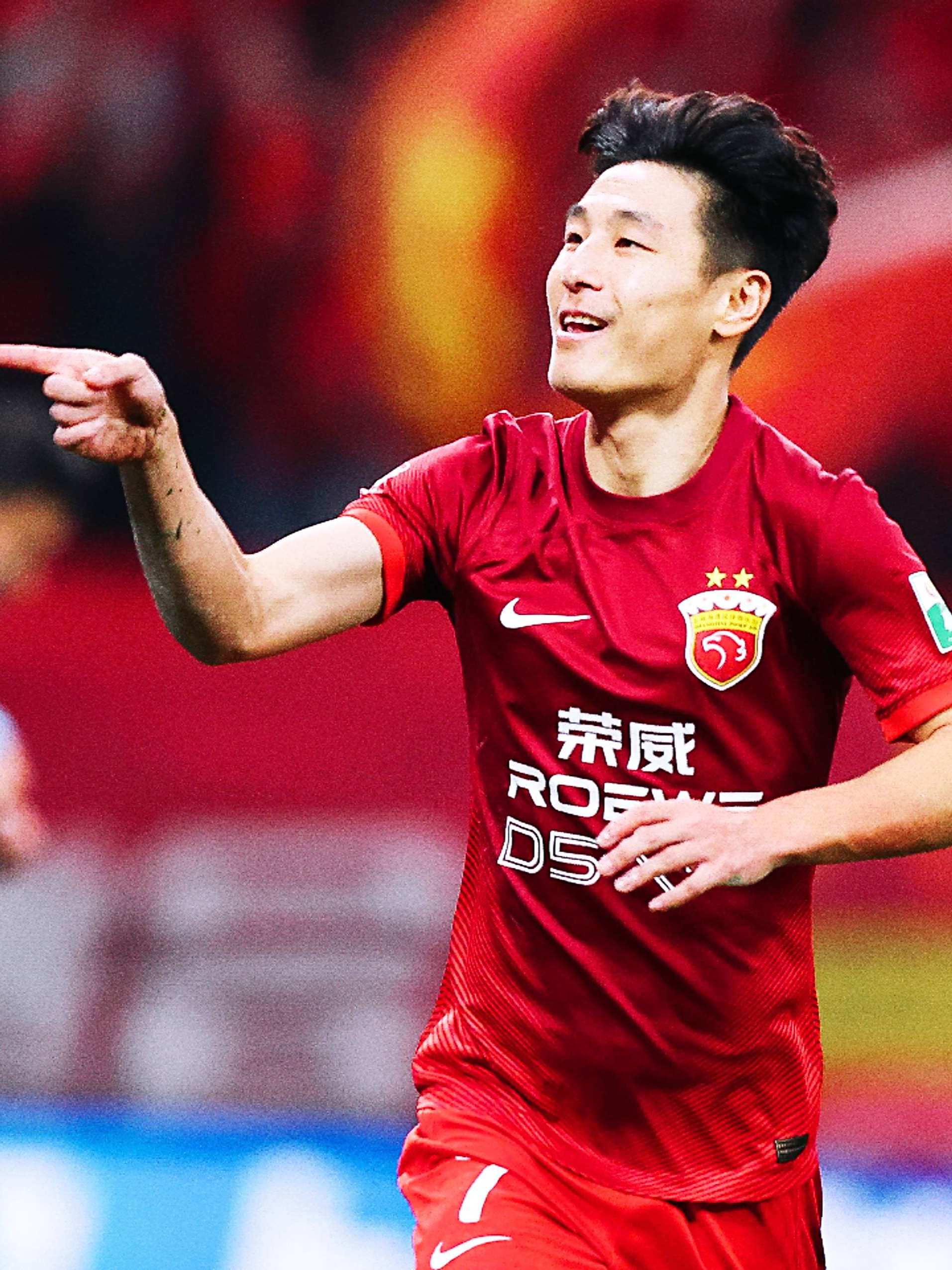 包含中超球队外援表现抢眼，助球队一鼓作气连胜的词条