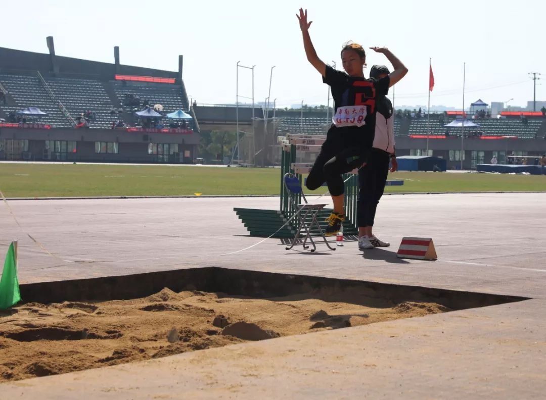 关于赛场上精彩战绩,势如破竹驰骋一路的信息 关于赛场上精彩战绩,势如破竹驰骋一路的信息