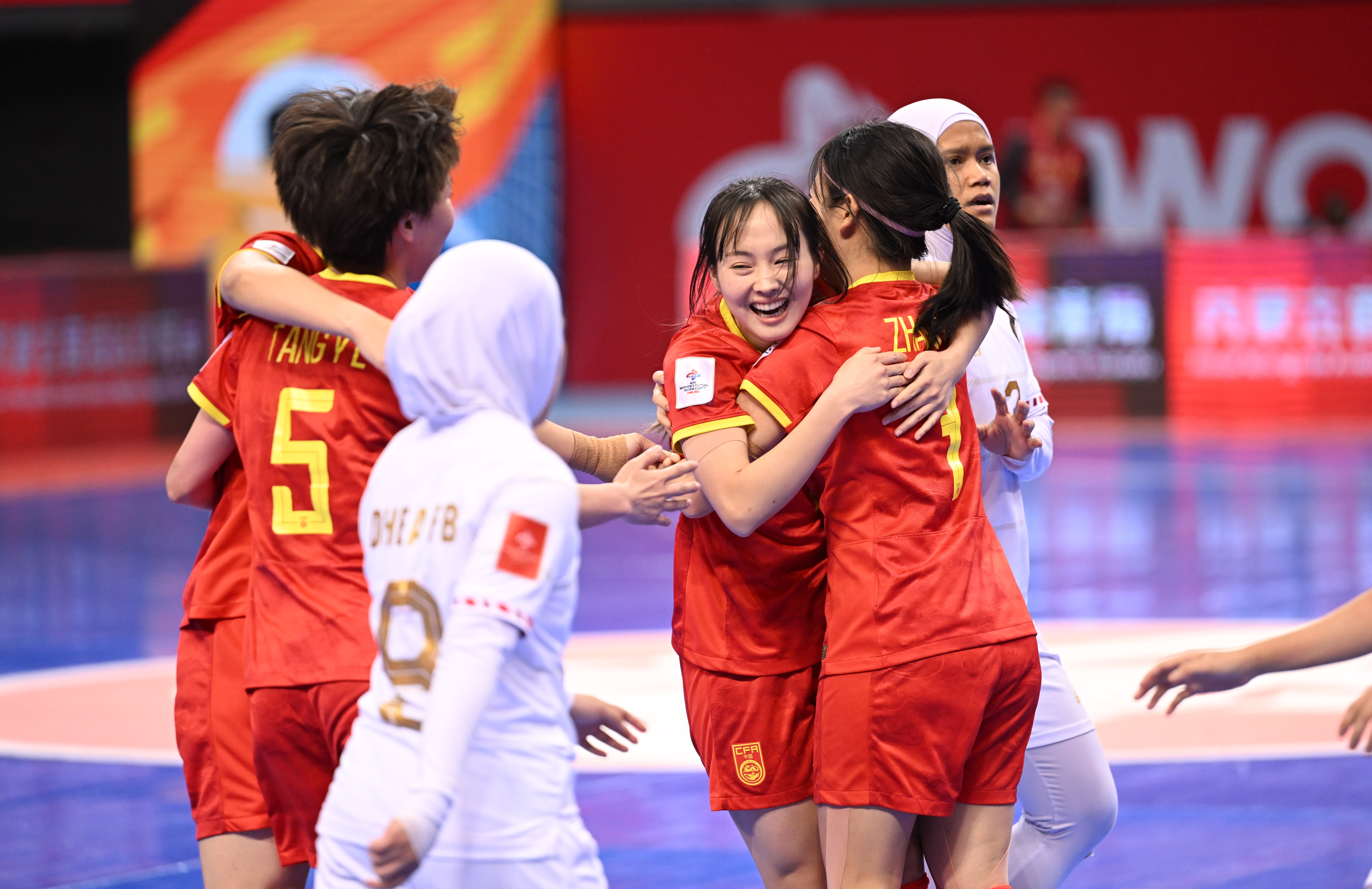 包含体育盛事！女子足球燃情比拼的词条