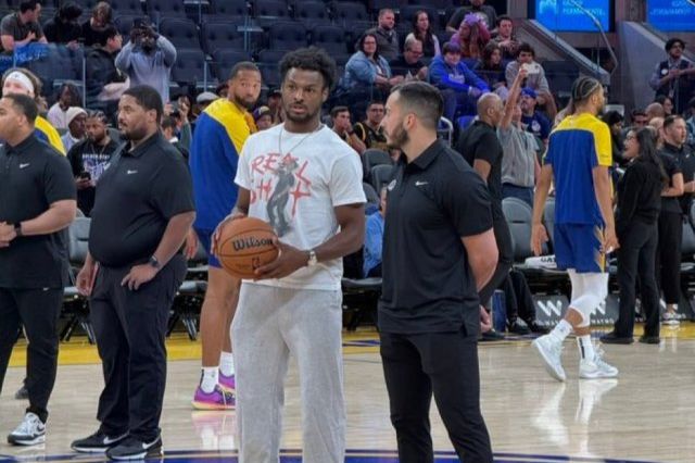 绿队球员缺阵,备战生死对决面临考验 绿队球员缺阵,备战生死对决面临考验