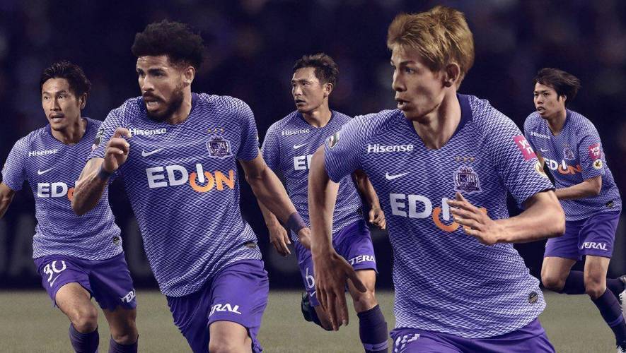 广岛三箭实现胜利，跻身强劲战队！