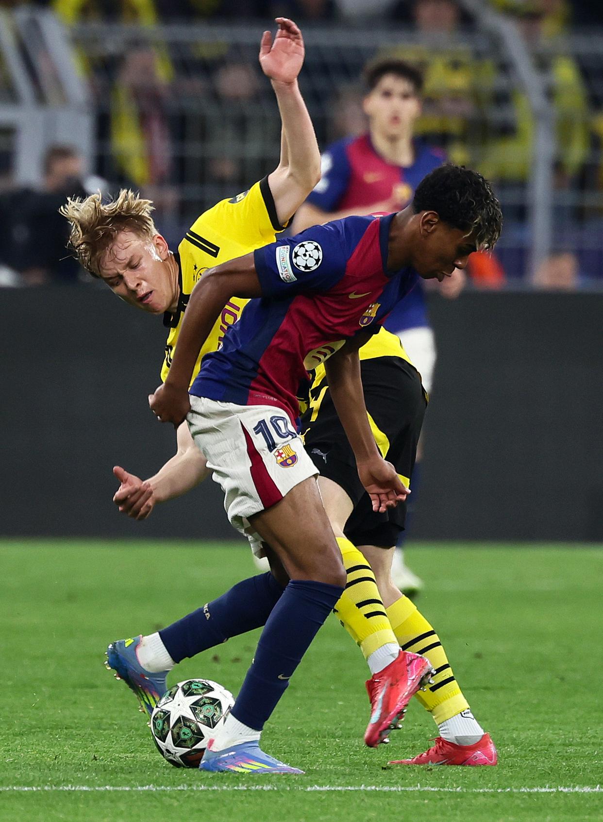 巴塞罗那成功晋级欧国联比赛,力克拜仁慕尼黑的简单介绍 巴塞罗那成功晋级欧国联比赛,力克拜仁慕尼黑的简单介绍