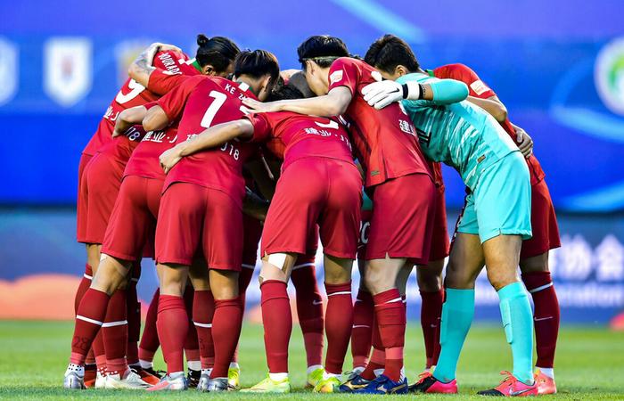 河南建业主场遭遇失利,士气受挫的简单介绍 河南建业主场遭遇失利,士气受挫的简单介绍