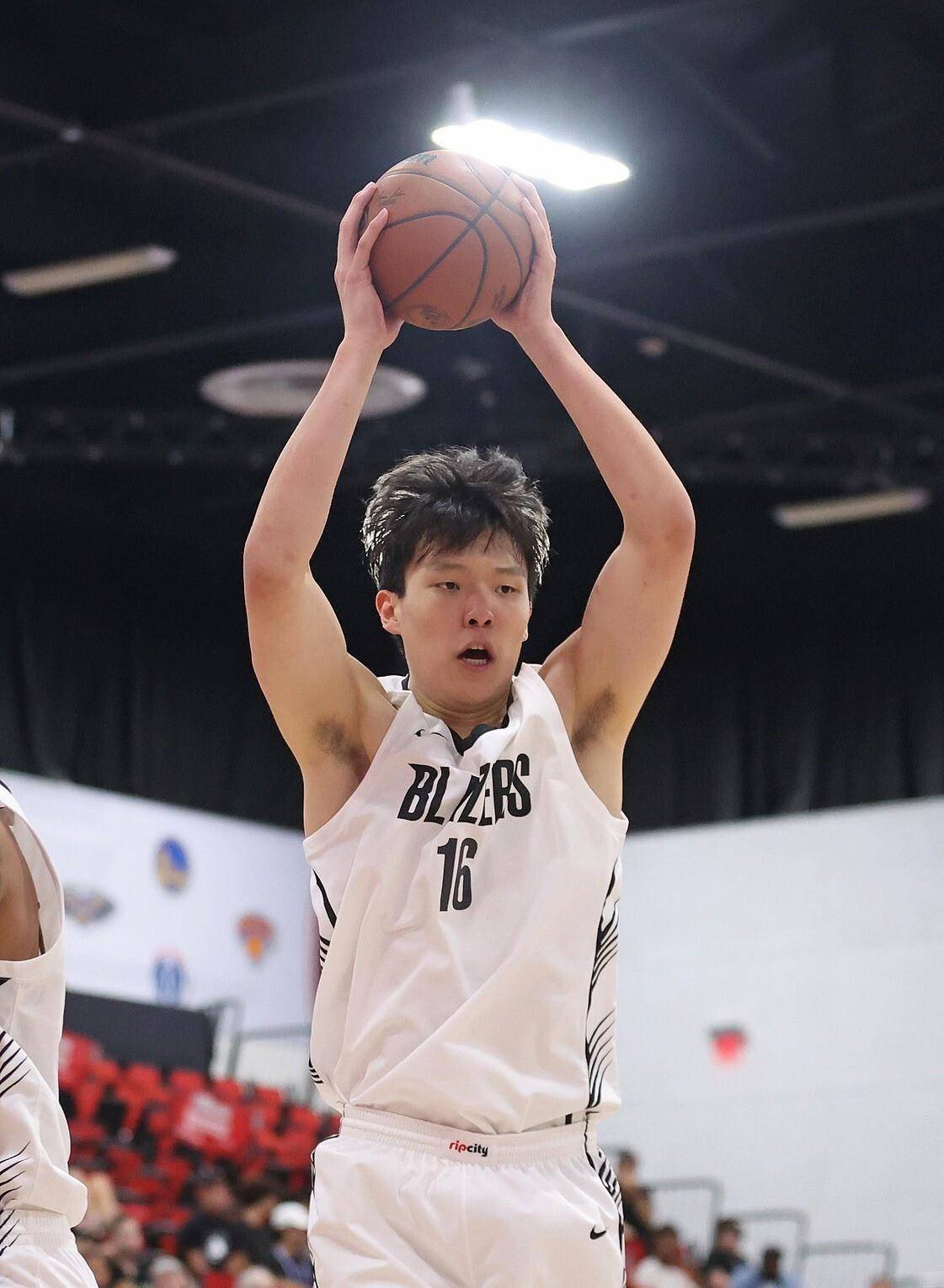 篮网再遭开拓者逆袭,遭遇新的挑战 篮网再遭开拓者逆袭,遭遇新的挑战