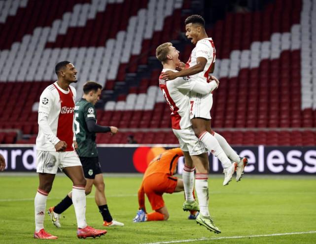 关于阿贾克斯斩获胜利,豪取三分积极进军的信息 关于阿贾克斯斩获胜利,豪取三分积极进军的信息