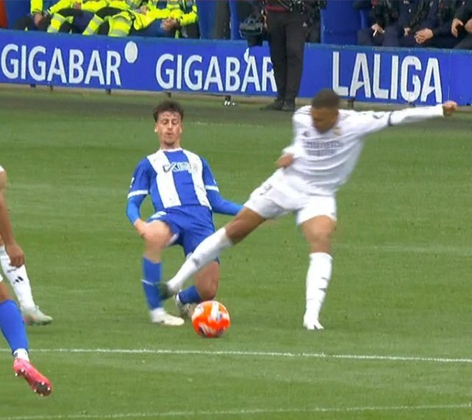 克鲁斯被红牌罚下，皇马不敌对手遭遇失利的简单介绍