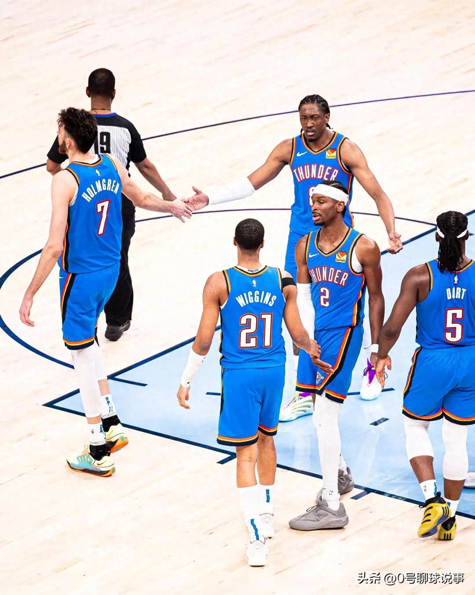 火箭领先骑士，保持主场不败