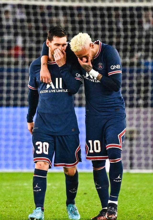 里尔客场大胜马赛,法甲积分榜上暂居第二的简单介绍 里尔客场大胜马赛,法甲积分榜上暂居第二的简单介绍