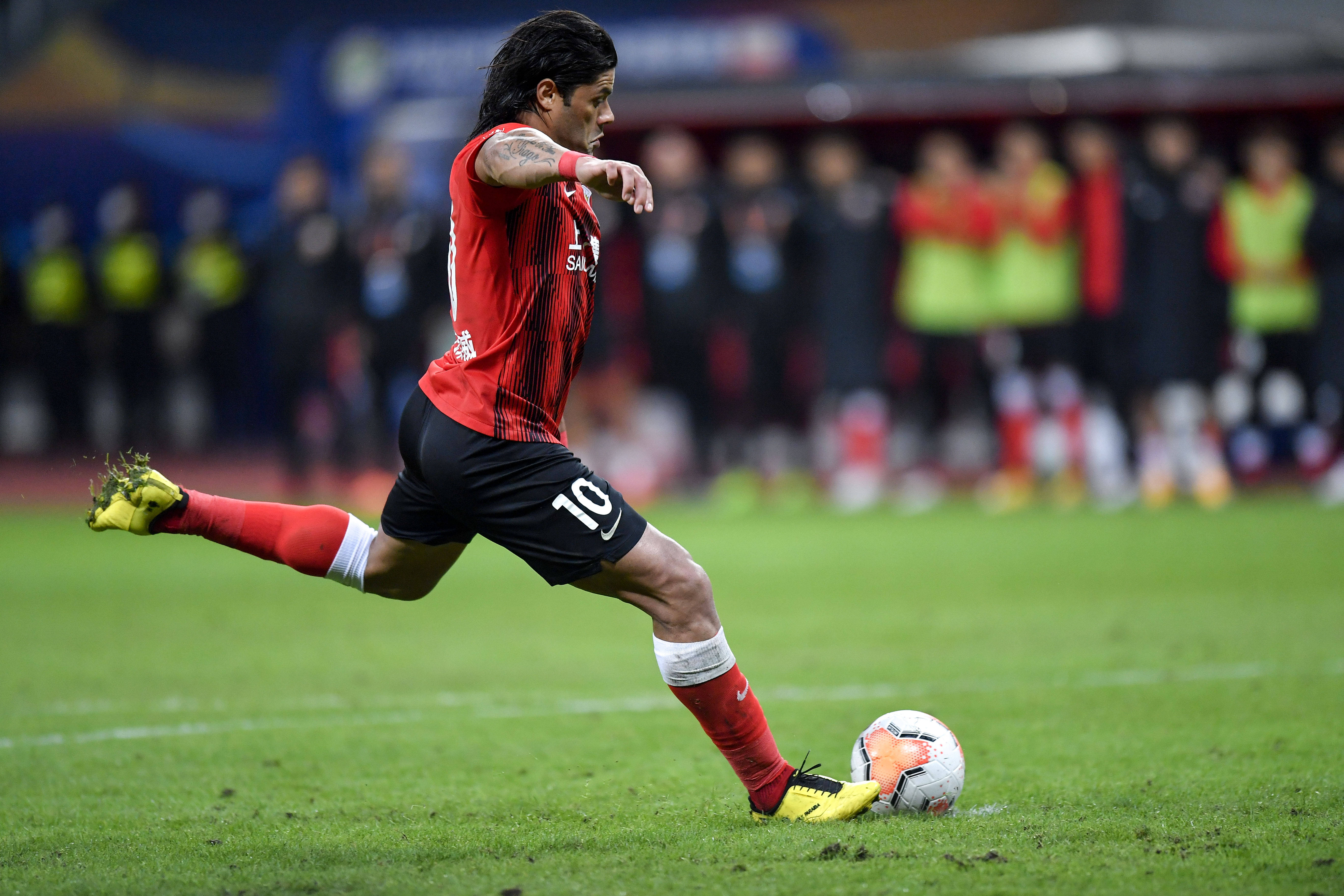 包含上海上港队战平广岛三箭队取得一分的词条 包含上海上港队战平广岛三箭队取得一分的词条