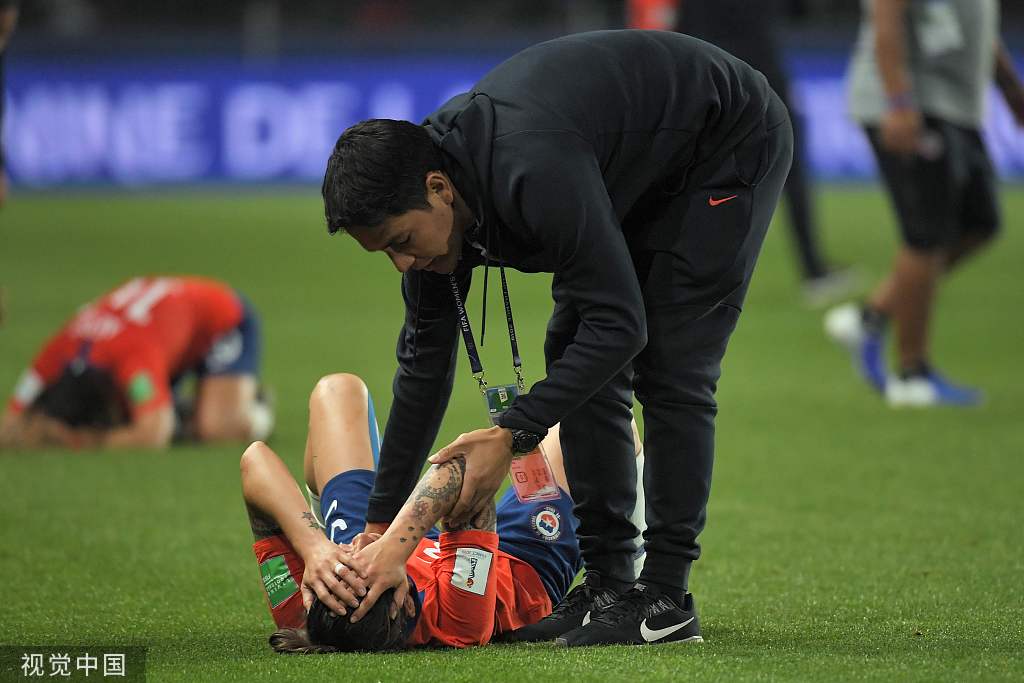 关于智利女足获得胜利:绝杀瑞士队晋级半决赛!的信息 关于智利女足获得胜利:绝杀瑞士队晋级半决赛!的信息